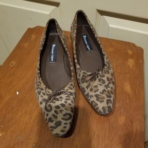 Vintage Etienne Aigner, flats size 7 1/2M